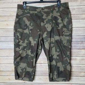 🆕️Lee Camouflage Cargo Capri